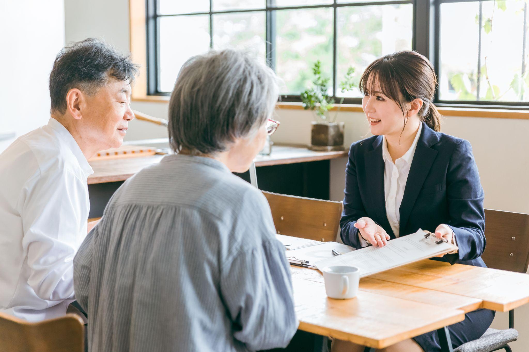 相続の相談は弁護士と税理士どっちにすべき？役割の違いを徹底比較